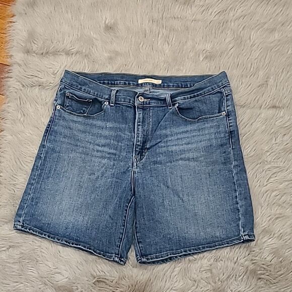 Levi's womens blue jean classic short size 32‎ - Picture 1 of 6